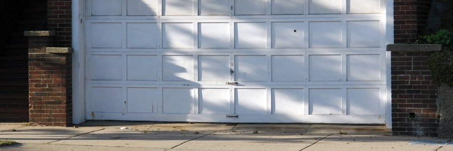 closed garage during power outage