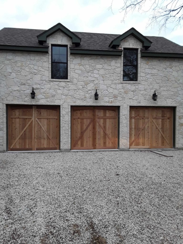 custom-wood-doors-carriage-style